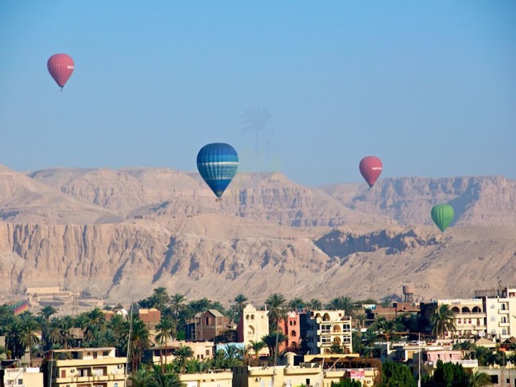 Hot Air Balloon Ride in Luxor