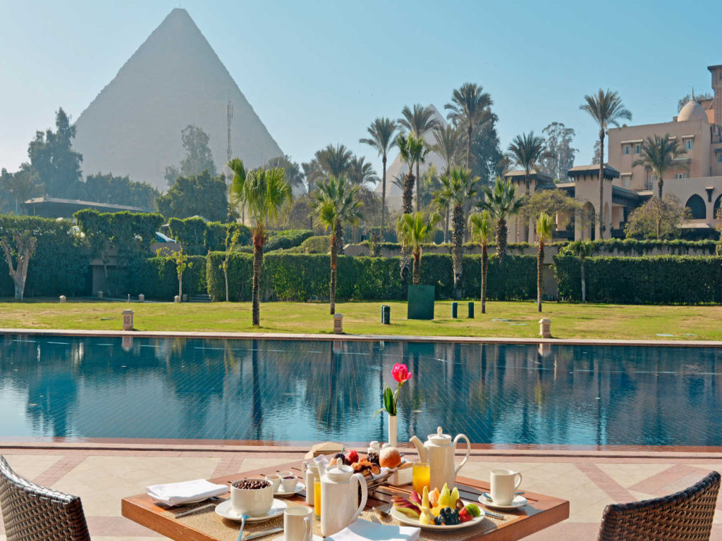 Round Trip Nile Cruise and Giza Pyramids