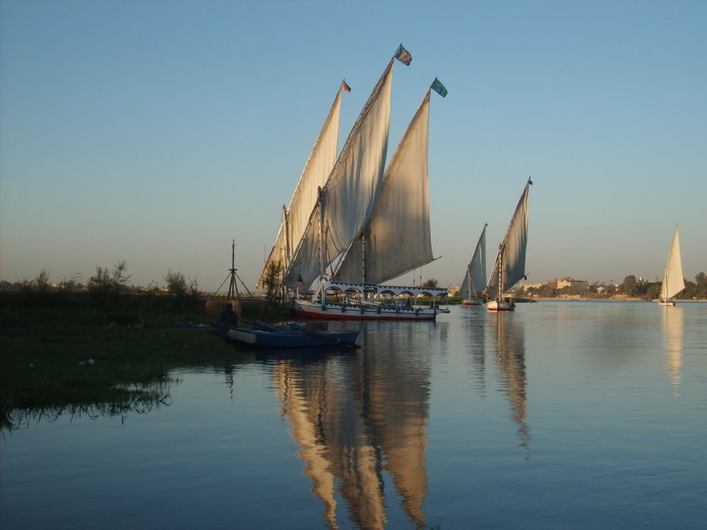 Sailing in a Felucca on the Nile from Luxor