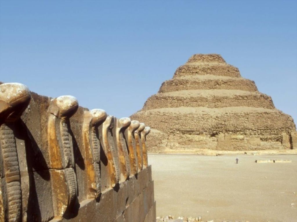 Private Half-Day Tour: Sakkara & Dahshur from Cairo