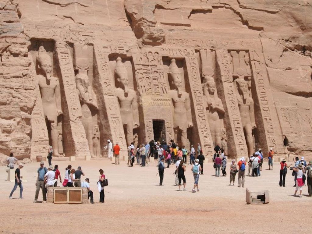 Private Day Tour: to Abu Simbel from Aswan by road