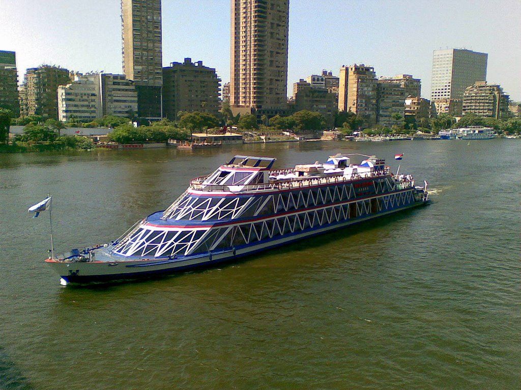 Pyramids and Lunch Cruise on the Nile in Cairo from Alexandria Port